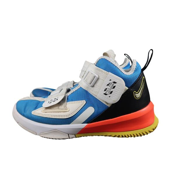 Nike Shoes Youth 5.5 Basketball Sneakers LeBron Soldier 13 GS Sport Athletic - Picture 5 of 12
